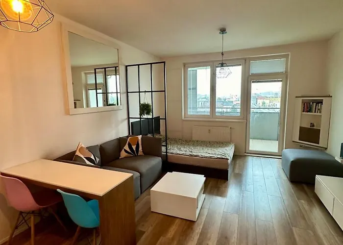 Terrace Near Centre, Parking, River Park Apartament *