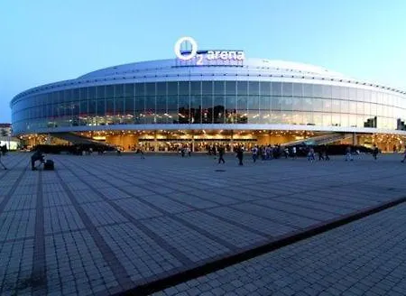 Terrace Near Centre, Parking, River Park براغ