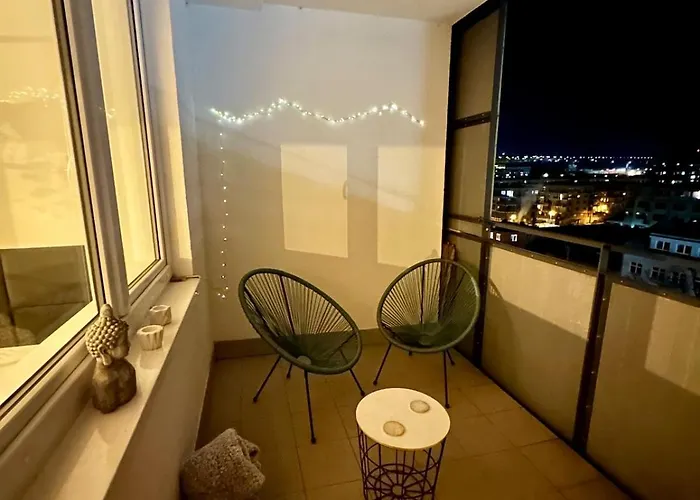 Terrace Near Centre, Parking, River Park